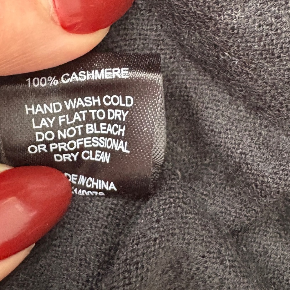 Generation Love Black Cashmere BOSS Sweater, Large, Flawed But Fabulous, READ - Picture 8 of 11